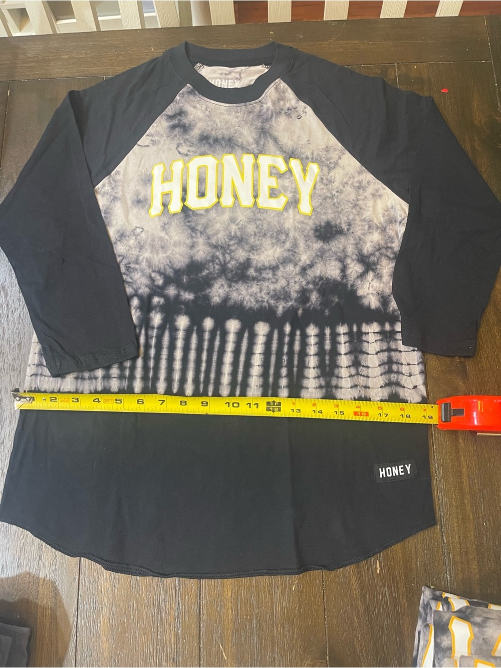 New HONEY brand co Tie-Dye Raglan Shirt in Black and White